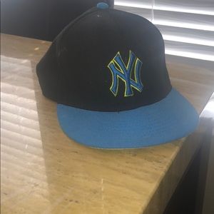 SnapBack NY Yankees hat